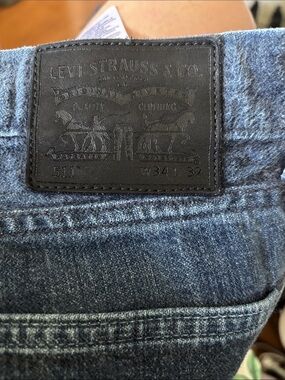 Levi's 511 Slim Men's Jeans in Faded Blue Denim